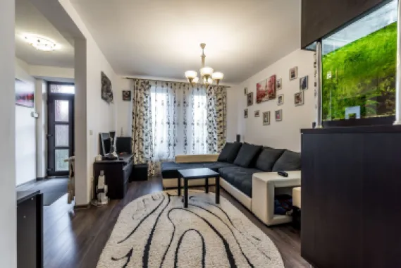 Casă gata de mutat în Westfield | 387 mp teren | curte + anexe
