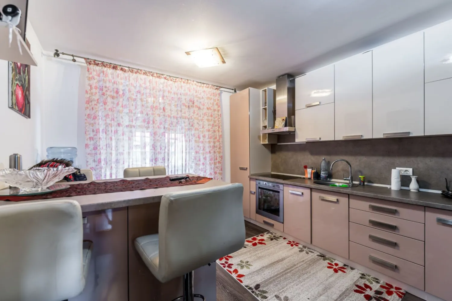 Casă gata de mutat în Westfield | 387 mp teren | curte + anexe