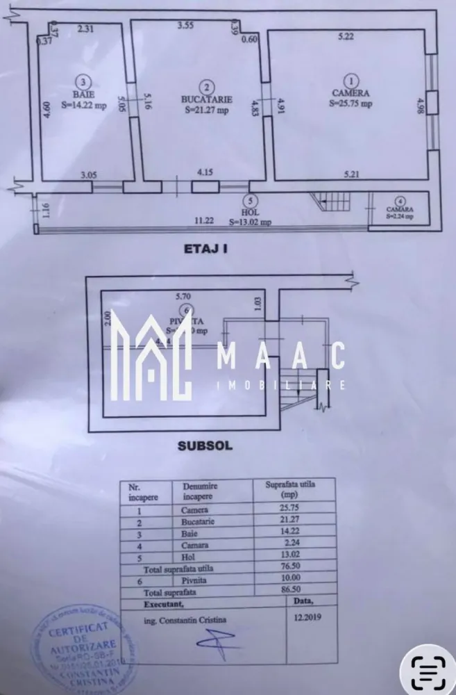 Apartament 2 camere | 76 MPU | Boxa | Parter | Ultracentral - Apartament 2 camere de vânzare – zonă centrală Sibiu – 76 mp utili – pivniță 10 mp – ideal investiție

MAAC Imobiliare vă propune spre vânzare un apartament situat la parterul unui imobil din zona centrală a orașului Sibiu.

Proprietatea dispune de o suprafață generoasă și este potrivită atât pentru locuință personală, cât și pentru investiție (regim hotelier, închiriere pe termen lung sau spațiu de birou).

Detalii proprietate

Suprafață utilă: 76 mp
Compartimentare: 2 camere + cămară
Pivniță: 10 mp
Etaj: parter
Spații bine dimensionate
Acces facil din curtea imobilului

Avantaje

Poziționare în zona centrală a Sibiului
Acces rapid către restaurante, magazine, școli și obiective turistice
Suprafață generoasă pentru un apartament cu 2 camere
Potențial bun pentru investiție (regim hotelier sau închiriere)
Pivniță utilă pentru depozitare

Pentru mai multe detalii precizati telefonic ca ati vazut anuntul cu ID: CP2952633