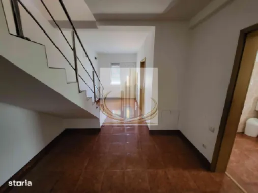 Casă spațioasă, versatilă – ideală pentru firmă sau locuință