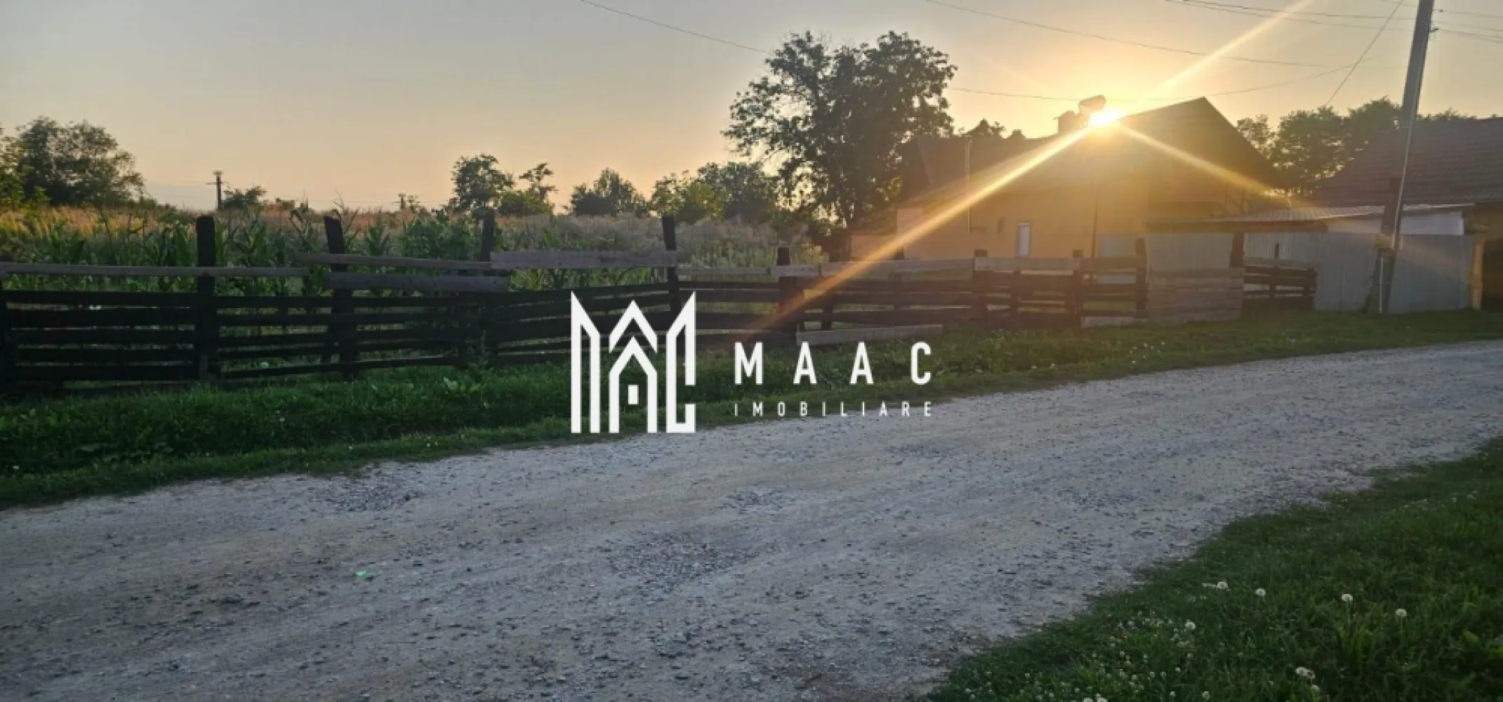Teren | Intravilan | 3300 MP | Porumbacu de Jos - MAAC Imobiliare vă propune spre vânzare un teren intravilan cu vedere spectaculoasă către Munții Făgăraș

Vă prezentăm o oportunitate rară de investiție în pitoreasca localitate Porumbacu de Jos – un teren intravilan construibil, cu o suprafață generoasă de 3.300 mp, ideal pentru dezvoltări rezidențiale sau turistice.

Caracteristici principale:
Suprafață: 3.300 mp
Regim: intravilan – construibil
Apă disponibilă pe teren
Utilități la stradă
Acces facil din drum principal

Punct forte:
Proprietatea oferă o vedere panoramică deosebită către Munții Făgăraș, fiind alegerea perfectă pentru cei care caută liniște, natură și un peisaj deosebit.

Avantaje locație:
Zonă liniștită, în plină dezvoltare
Apropiere de atracții turistice importante
Cadru natural autentic, ideal pentru relaxare

Potrivit pentru:
Casă de vacanță sau locuință permanentă
Pensiune / investiție turistică
Proiect rezidențial premium

Alegeți să investiți într-un loc unde natura și potențialul se îmbină perfect.

Pentru mai multe detalii sau pentru a programa o vizionare, vă rugăm să ne contactați specificând ID : CP3022100