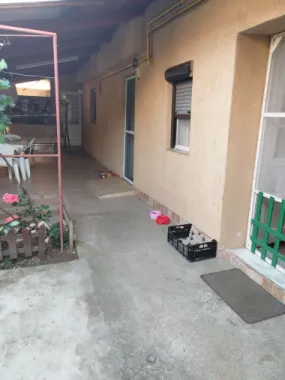 ageuropa.ro vinde casa in zona 14 Mai cu 3 cam. si teren aferent de 500mp.