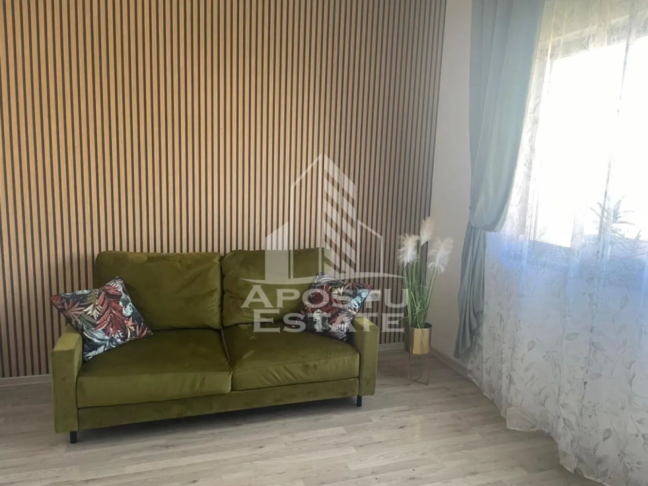 Duplex modern de vanzare in Dumbravita cinci camere
