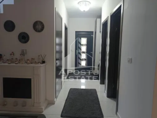 Duplex modern de vanzare in Dumbravita cinci camere