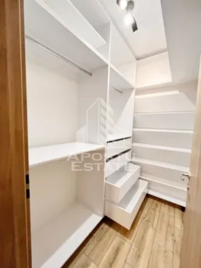 Apartament 2 camere de vanzare, 50mp utili, balcon - Giroc, zona Penny