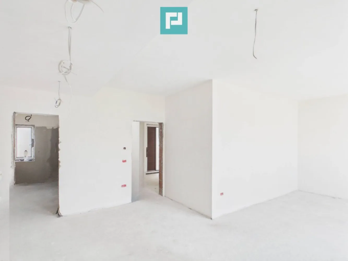 Duplex spațios 102 mp utili, teren 350mp in Covaci