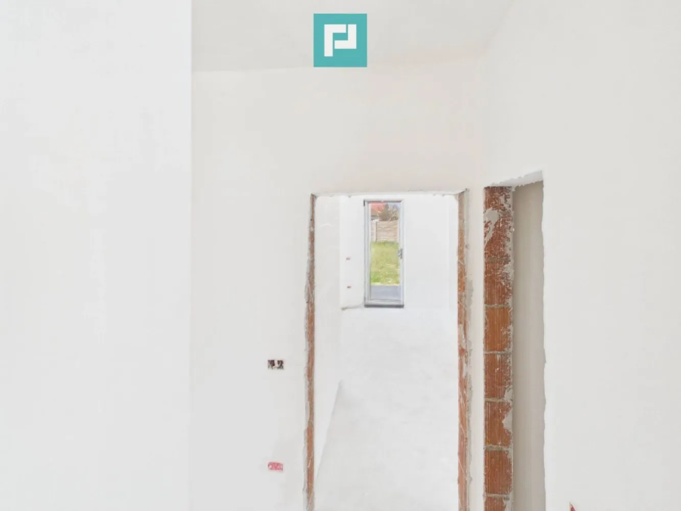 Duplex spațios 102 mp utili, teren 350mp in Covaci