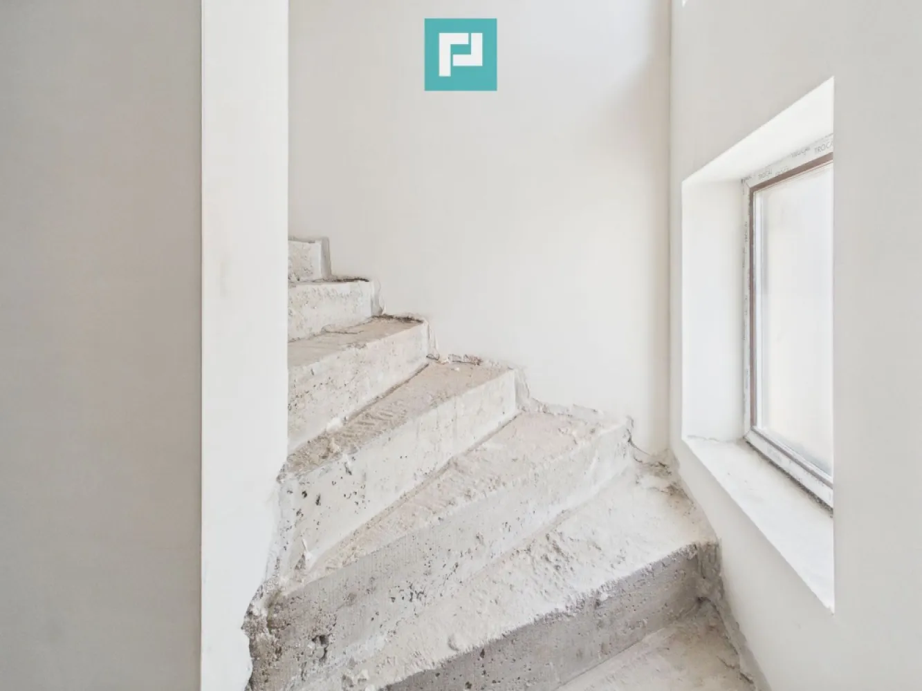 Duplex spațios 102 mp utili, teren 350mp in Covaci