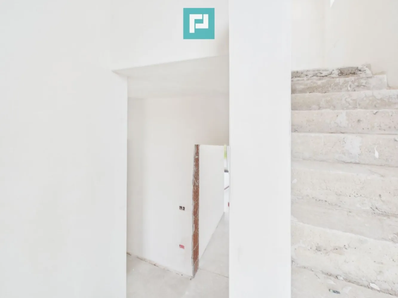 Duplex spațios 102 mp utili, teren 350mp in Covaci
