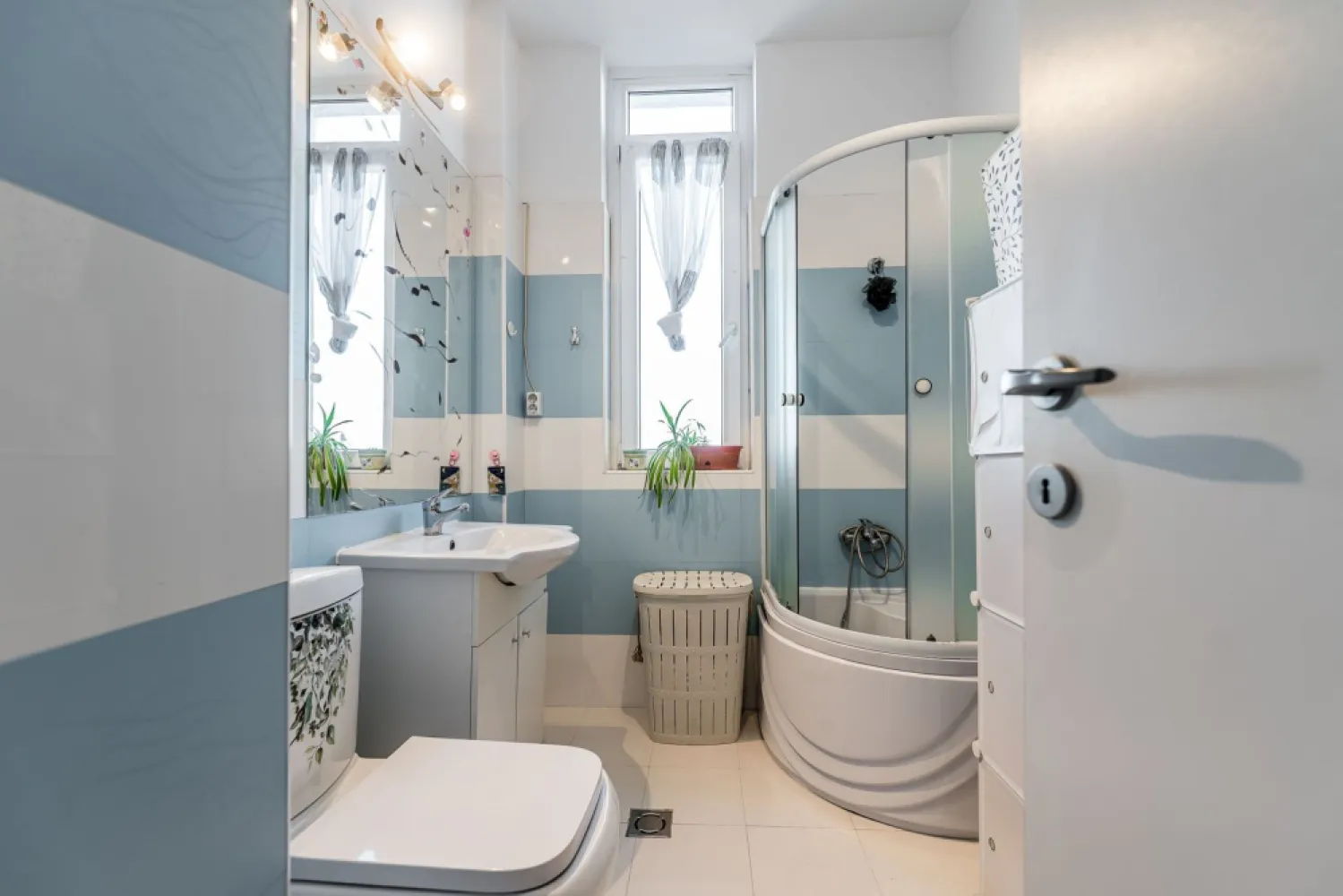 REZERVAT! Apartament 2 camere ARED UTA cu balcon 16 mp - COMISION 0