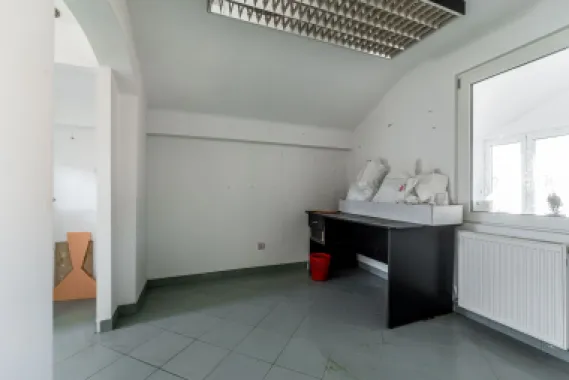 Casa ideală pentru familie: școală la 3 min. Zonă foarte liniștită.