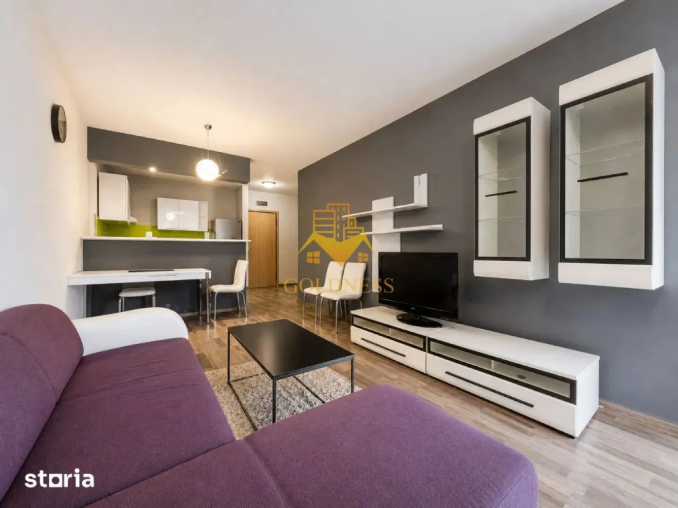 2 camere, modern, terasa, Central, Platinia Mall, zona Motilor, USAMV - GOLDNESS Imobiliare vă propune spre închiriere un apartament cu 2 camere complet mobilat și utilat, la etajul 4 într-un imobil de 10 etaje, în cartierul Manastur. Apartamentul este compartimentat astfel:
 - dormitor cu pat matrimonial, dulap pentru haine, noptiere
 - living cu bucatarie open-space complet utilată, canapea extensibla, loc de servit masa 
 - baie cu cabina de dus, calorifer port prosop inox și dulap pentru depozitare.
 - terasa de 6 mp.

Imobilul este dotat cu toate cele necesare- centrală proprie, mașină de spălat haine, frigider, plită electrică, hotă, etc. 
Se află în apropierea stațiilor de transport în comun, magazine, restaurante, spații verzi, farmacii, etc. 

Dacă sunteți interesați de acest apartament și doriți să îl vizionați, dar și pentru alte oferte sau detalii nu ezitați să ne contactați telefonic sau prin e-mail - goldnessimobiliare@gmail.com. Vă stăm la dispoziție!