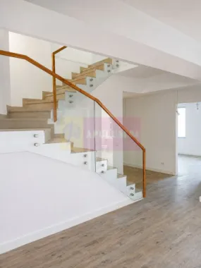 Apartament 4 camere, tip duplex, P+1 – Licurg