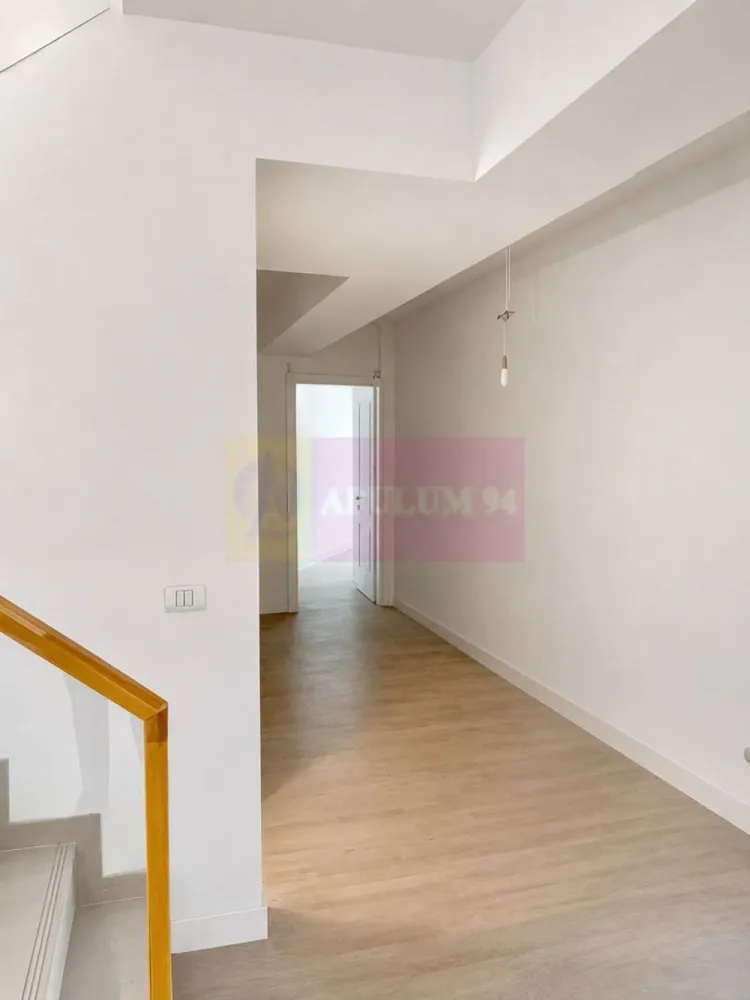 Apartament 4 camere, tip duplex, P+1 – Licurg