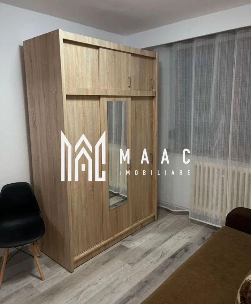 Apartament 2 camere | Parcare | 42 MPU | Turnisor - MAAC Imobiliare vă propune spre închiriere un apartament cu 2 camere, situat în zona Turnișor din Sibiu, la parter, disponibil imediat.

Detalii apartament
2 camere
Etaj: parter
Compartimentare practică
Apartament izolat termic
Dotări și avantaje
Complet mobilat și utilat
Costuri reduse de întreținere
Ideal pentru mutare rapidă
Zonă liniștită
Condiții închiriere
Preț: 290 €/lună
Garanție: o lună
Nu se acceptă animale de companie
Avantaje locație
Zonă accesibilă – Turnișor
Aproape de magazine și transport public
Acces rapid către oraș

Pentru detalii suplimentare, consultanță sau programarea unei vizionări, va rugăm să ne contactati specificand ID: CP3023445