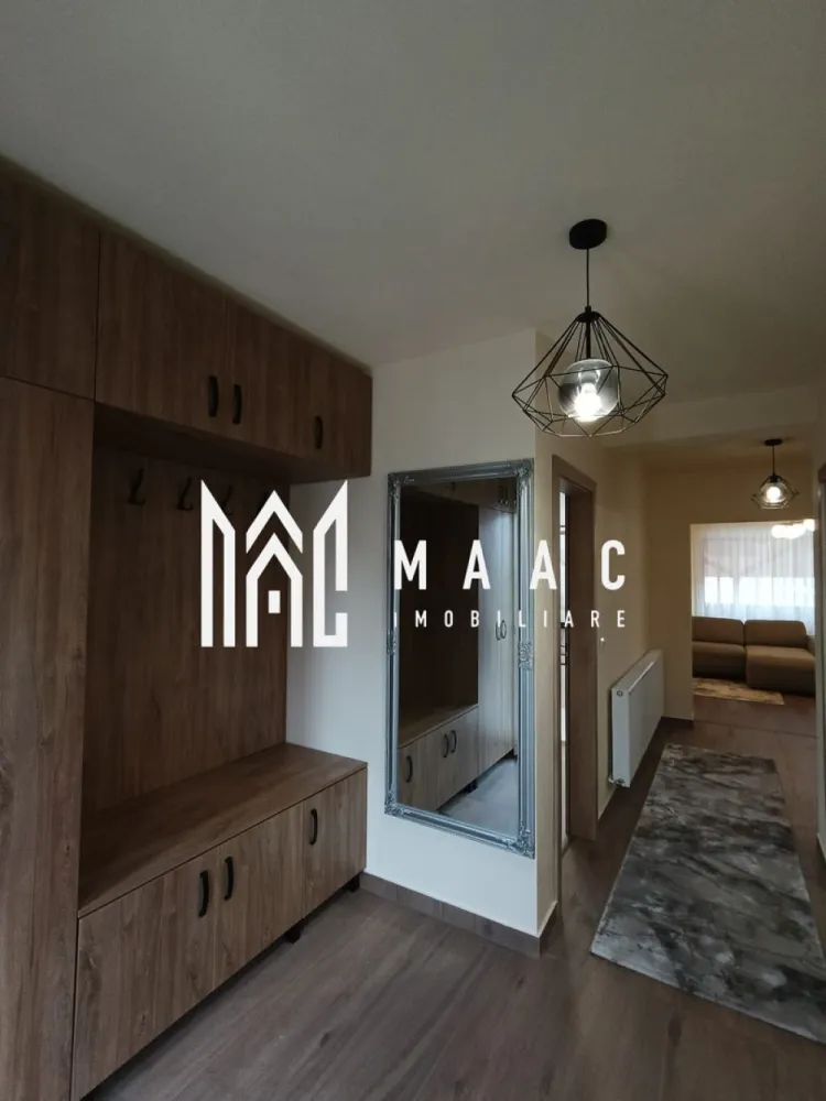 Casă | 3 camere | 2 Băi | 110 MPU | Curte | Calea Cisnădiei - MAAC Imobiliare vă propune spre închiriere o casă deosebită tip duplex ,nouă, realizată din materiale premium, situată într-un cartier liniștit și aflat în plină dezvoltare. Proprietatea oferă confort, spațiu și intimitate ,ideală pentru un chiriaș serios, pe termen lung.

 Caracteristici și puncte forte:
Construcție nouă ,cu finisaje și materiale premium
Încălzire prin pompă de căldură– eficientă și economică
Curte generoasă , cu acces auto și loc de parcare în interior
Terasă spațioasă , perfectă pentru relaxare

Compartimentare:
Parter:
Zonă de hol/intrare bine organizată
Bucătărie separată, complet utilată
Living mare și luminos, cu acces direct pe terasă
Baie modernă
Debara 

Etaj:
Dormitor matrimonial cu dressing spațios, mare, și cu ieșire pe balcon
Dormitor copii/oaspeți, dotat de asemenea cu dressing generos
Baie complet utilată

Dotări și avantaje:
Mobilier și electrocasnice noi
Finisaje moderne, calitative
Compartimentare practică și spații luminoase
Cartier liniștit, în continuă de dezvoltare

Condiții închiriere:
nu se acceptă animale de companie
nu se acceptă studenți
se solicită garanție în cuantumul unei chirii

Se caută chiriaș serios, pe termen lung

Pentru programarea unei vizionări sau mai multe detalii vă rugam să specificați telefonic ca sunteți interesat/ă de anunțul cu ID: CP2804273(codul proprietății).