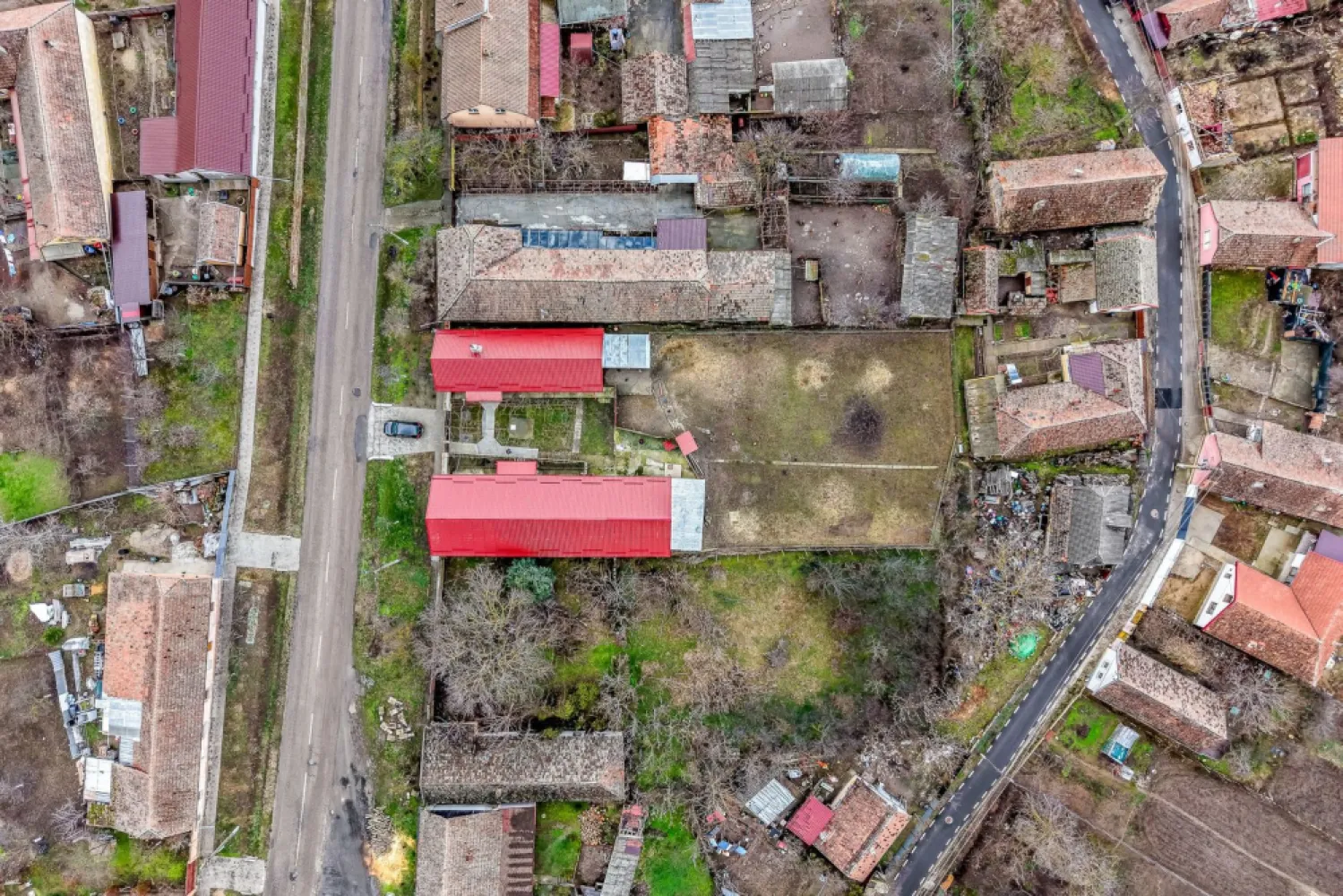 Casă în Vinga – restaurată Integral 2025 | 3 camere | utilități