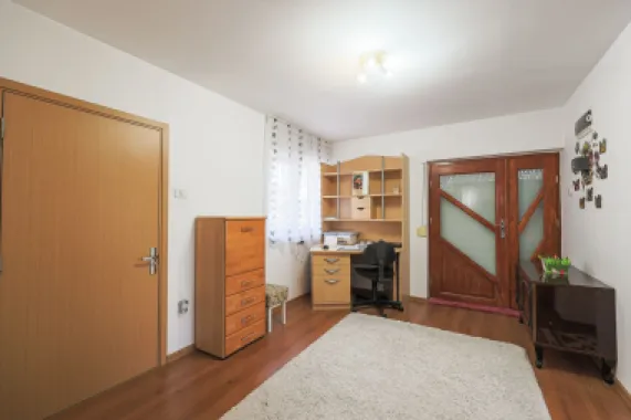 Preț redus! Casă în localitatea Turnu