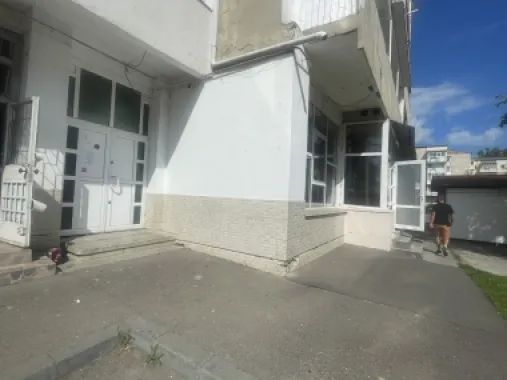 Spațiu comercial 159 mp intrare Strand lângă Aqua Park