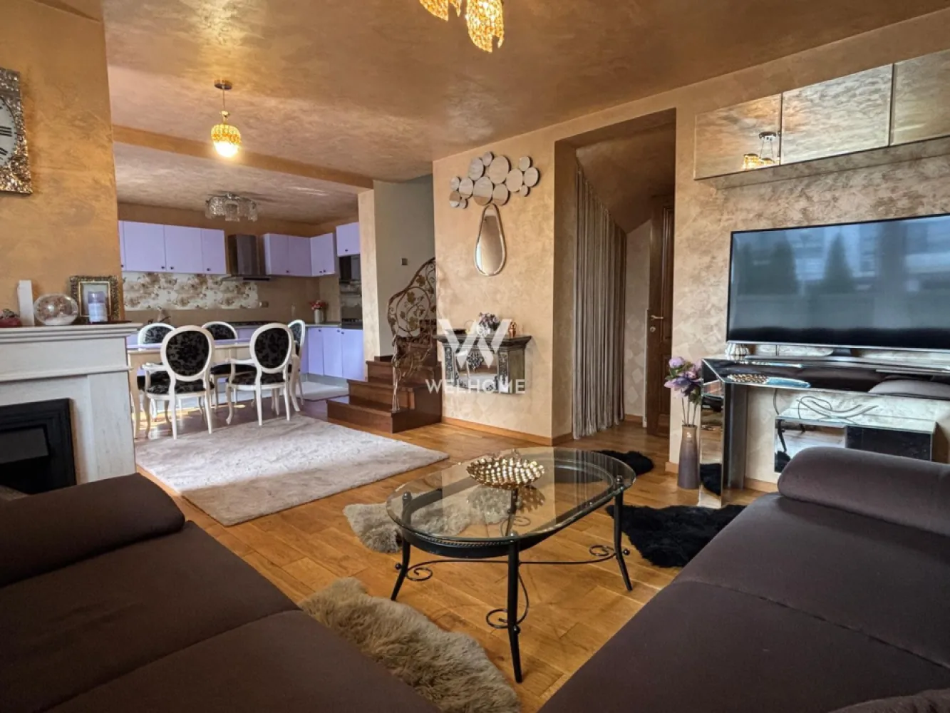 Casa 3 camere mobilata-utilata - Turnisor, Sibiu - PET FRIENDLY Casa 3 camere Disponibila IMEDIAT - Str. Zavoi, Sibiu
- Suprafata utila: 110 mp
- Casa este compartimentata astfel:
- PARTER: living cu bucatarie open space, baie, spatiu depozitare..
- ETAJ: 2 dormitoare, baie.
- Casa este dotata cu tot ce este necesar, te poti muta imediat.
- Situat intr-o zona linistita cu acces facil la magazine, mijloace de transport, scoli etc.
- Loc de parcare in curte si afara.
- Se accepta animale de companie de talie mica.
Perioada minima inchiriere 12 luni.
Disponibila IMEDIAT.

Chirie lunara: 750 Euro + se percepe garantie o chirie
Comision client: 50% din prima chirie
Contact: 0747639802