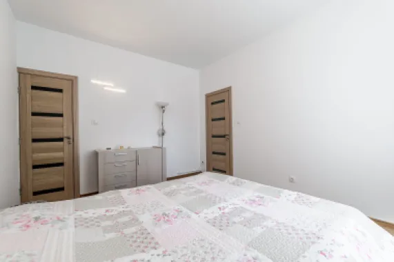 Apartament 2 camere spatios la casa individuala zona Centru Arad