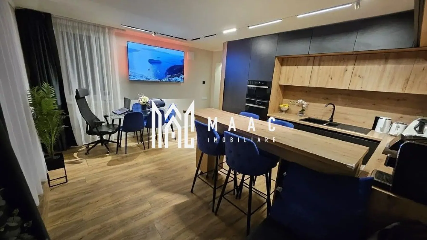 Penthouse | 50 MPU | Curte privată | 2 loc Parcare | Turnisor - MAAC Imobiliare vă propune spre închiriere un penthouse inteligent, conceput pentru a oferi un nivel superior de confort, siguranță și tehnologie, într-un spațiu modern și bine optimizat. Proprietatea impresionează prin compartimentarea eficientă, finisajele contemporane și terasa generoasă, amenajată cu pergolă profesională, ideală pentru relaxare indiferent de sezon. În plus, locuința dispune de curte privată și două locuri de parcare dedicate, asigurând un plus de intimitate și funcționalitate.

Compartimentarea este gândită pentru a valorifica fiecare spațiu util:
-living spațios, cu acces direct către terasa principală
-dormitor elegant, prevăzut cu dressing generos
-două băi moderne, finisate cu materiale de calitate

Proprietatea este echipată cu dotări Smart Home și facilități premium, menite să optimizeze confortul zilnic:
-sistem inteligent de iluminat și control climatic în fiecare cameră
-sistem de ventilare cu recuperare de căldură, senzori de temperatură și umiditate, control Wi-Fi
-electrocasnice premium complet integrate
-perdele și draperii automatizate
-videointerfon smart cu control direct de pe smartphone
-sistem de acces securizat cu amprentă digitală

Această locuință oferă un stil de viață modern, fiind alegerea ideală pentru persoanele care apreciază tehnologia de ultimă generație, confortul sporit și intimitatea unui spațiu exclusivist.

Condiții de închiriere:
-contract pe perioadă minimă de 1 an
-garanție în cuantumul a două chirii lunare

Pentru mai multe detalii sau programarea unei vizionări, contactați MAAC Imobiliare și menționați CP2803235.