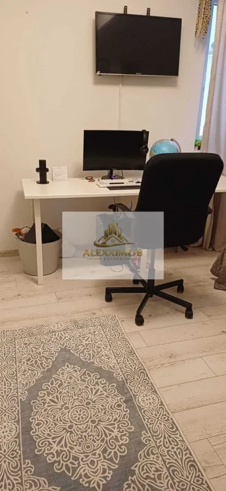Studio de Vanzare - 52 MP - strada POSTALIONULUI - Studio de vânzare – zona Grand Arena | 52 mp | Mobilat și utilat complet

Oportunitate excelentă de achiziție în zona Grand Arena, într-un imobil modern cu regim de înălțime redus (P+3), situat la etajul 1 din 3.

📍 Detalii proprietate:

Suprafață: 52 mp
Etaj: 1 din 3
Partial mobilat la vanzare
Aer condiționat
Spațiu luminos și bine compartimentat
Loc de depozitare amenajat la subsol
Gata de mutare imediată

📍 Localizare excelentă
Situat în apropierea centrului comercial Grand Arena, cu acces rapid către supermarketuri, farmacii, restaurante, școli, grădinițe și mijloace de transport în comun.

Ideal atât pentru locuit, cât și pentru investiție, datorită poziției și facilităților din zonă.

pret 95000 e

 - tel. 0751454742