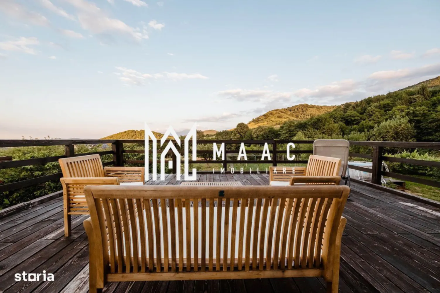 Casa 4 camere | 203 MPU | 1300 MP Teren | Tocile - MAAC Imobiliare vă propune spre vânzare o proprietate deosebită, situată la doar 15 km de Sibiu, ideală pentru cei care își doresc confort, siguranță structurală și o locație retrasă, cu vedere panoramică către Munții Făgăraș.
Această casă unică, construită în anul 2015, impresionează atât prin calitatea construcției și dotările moderne, cât și prin amplasarea privilegiată, pe o stradă liniștită, ferită de agitația urbană.

Informații tehnice:
Suprafață desfășurată: 203 mp

Structură mixtă:
Parter construit din beton armat monolit – rezistență seismică ridicată
Etaj din structură modulară integrală din lemn – eficiență energetică sporită
Termoizolație: termosistem de 20 cm
Teren: 1300 mp (cu posibilitate de extindere cu încă 550 mp)
Rezistență seismică: proiectată pentru cutremure > 7,5 grade Richter

Compartimentare și facilități:
Zona de zi:
Living cu zonă de cooking & dining adiacentă – spațiu generos, ideal pentru relaxare și socializare, cu priveliște spectaculoasă asupra Munților Făgăraș
Demisol complet utilat cu:
Bucătărie de vară
Spălătorie
Cameră tehnică
Crama

Zona de noapte:
3 dormitoare (inclusiv un dormitor matrimonial cu dressing propriu)
2 băi moderne
Hol spațios

Dotări exterioare:
Filigorie amenajată complet – cuptor de pizza, grătar, încălzitor, grup sanitar și spațiu de depozitare
Curte generoasă, ideală pentru relaxare, grădinărit sau amenajări suplimentare

Utilități și sisteme autonome:
Proprietatea beneficiază de toate utilitățile necesare unui trai modern, completate de sisteme autonome și independente, ce asigură confort, eficiență și independență energetică.

Localizare:
Situată într-o zonă liniștită, la aproximativ 15 km de centrul Sibiului, proprietatea oferă acces rapid la facilitățile urbane, păstrând în același timp intimitatea și liniștea unei zone rezidențiale retrase.

Detalii suplimentare:
Posibilitate extindere teren cu 550 mp – negociabil separat
Proprietatea se vinde exact cum este prezentată, cu toate dotările existente
Ideală pentru locuință permanentă, reședință de vacanță sau business turistic

Pentru mai multe informații sau pentru a programa o vizionare, vă rugăm să ne contactați telefonic.
Menționați ID-ul CP2614592 pentru a primi detalii suplimentare despre această proprietate unică din portofoliul nostru.
