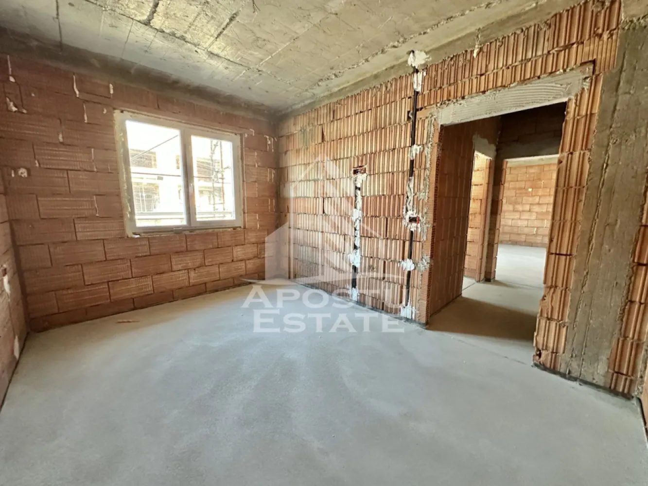 Apartament cu 2 camere si dressing decomandat in Giroc langa Hotel IQ.
