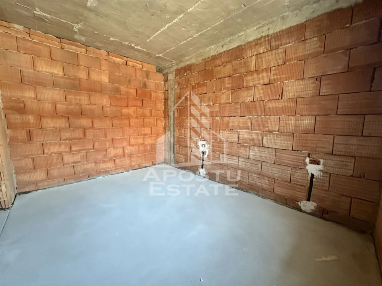Apartament cu 2 camere si dressing decomandat in Giroc langa Hotel IQ.