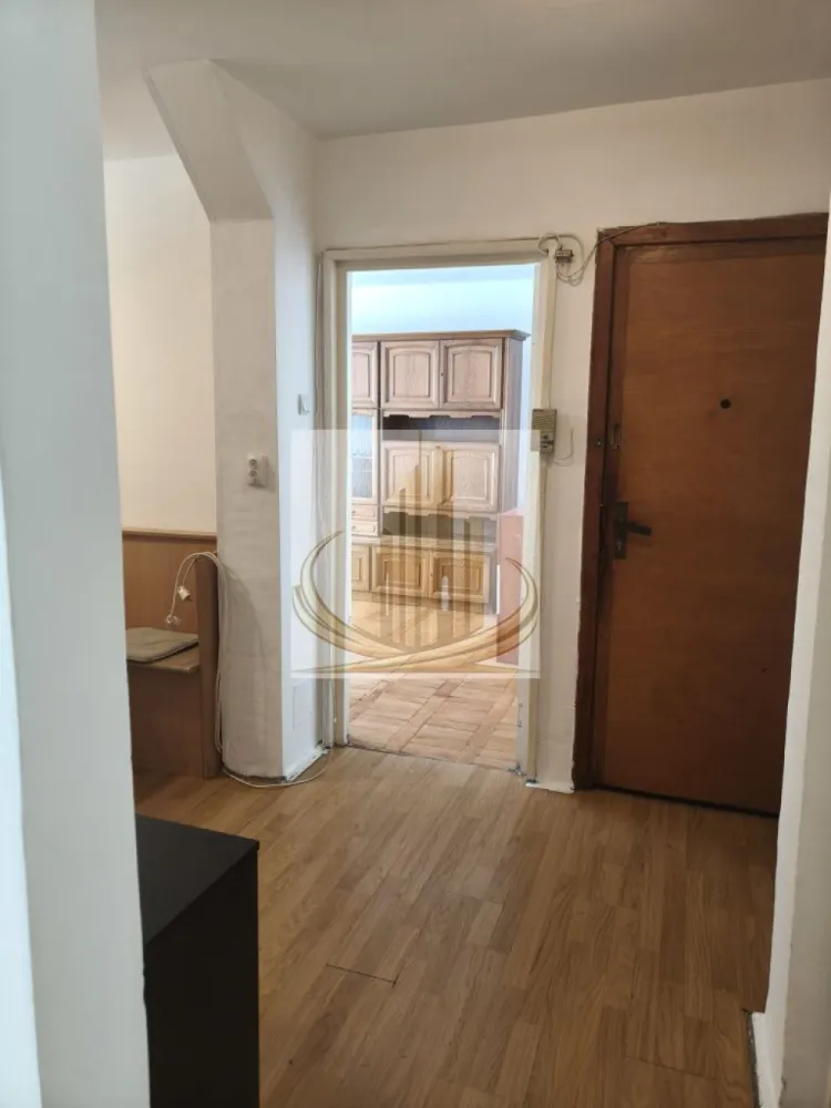 Apartament 2 camere de închiriat – Lipovei, lângă Parcul Piața Nouă | - 🏡 Grand Mobilis Imobiliare vă propune spre închiriere:

Apartament cochet situat în zona Lipovei, lângă Parcul de la Piața Nouă 🌳

✨ 2 camere
✨ Etaj 2
✨ Baie proprie
✨ Încălzire prin Colterm

📍 Locație excelentă, într-o zonă liniștită, cu acces rapid la magazine, parc și mijloace de transport.

💰 Preț extraordinar!
⏱ Disponibil imediat

📞 Pentru detalii și programări la vizionare, nu ezita să ne contactezi!
Grand Mobilis Imobiliare – găsim locul potrivit pentru tine.
ID Intern: CP3028805