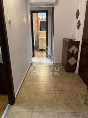 Apartament cu doua camere, centrala proprie, zona Lipovei