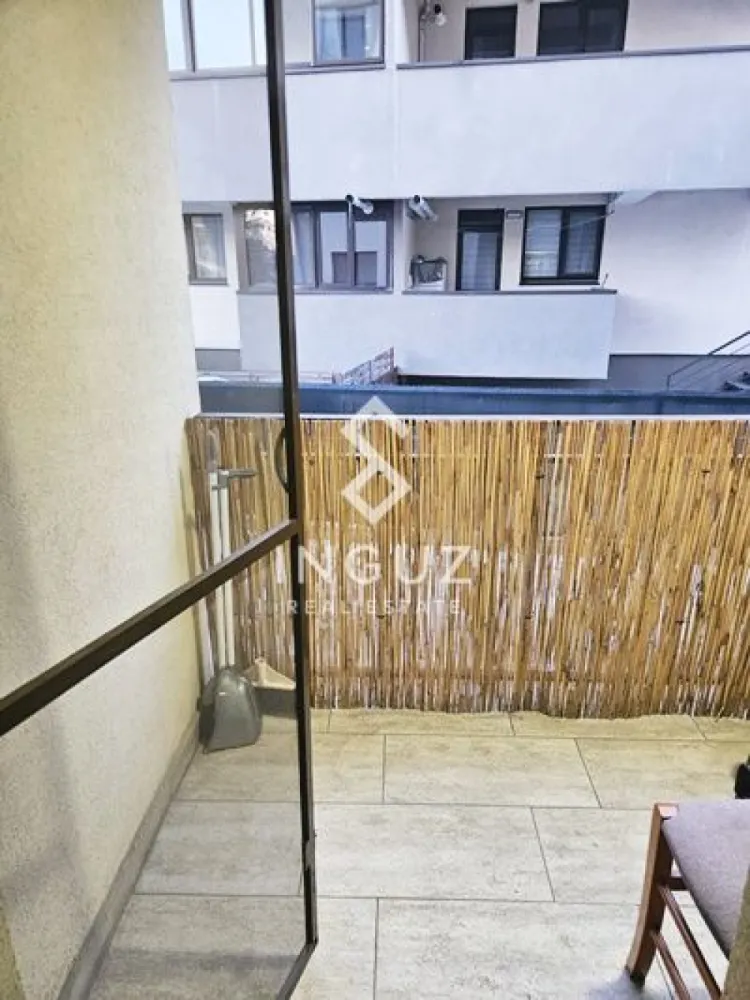 Apartment for Rent | 2 Rooms | Mihai Bravu Metro | New Building (2021) - Apartment for Rent | 2 Rooms | Mihai Bravu Metro | New Building (2021)

Price: 600 € / month (negotiable)
Commission: 50%

Details:

2 rooms (semi-detached)
53 sqm + balcony 5.23 sqm
High ground floor
Building: 2021 (energy class A)
Fully furnished & equipped
Private central heating
Air conditioning
Smart TV

Features:

Closed kitchen (fully equipped)
PVC windows, thermal insulation
Intercom, elevator, video surveillance
Modern finishes (parquet, tiles, painted walls)

Description:
Modern 2-room apartment located in a new building, offering comfort and efficient layout. Fully furnished and equipped, ready for immediate move-in.

Location & Access:

Only ~194 m from Mihai Bravu Metro Station
Close to Lidl, shops, and daily amenities
Schools and kindergartens nearby
Easy access to main roads and city center

Available: Immediately

Contact:
Inguz Real Estate
+40 774 017 567
