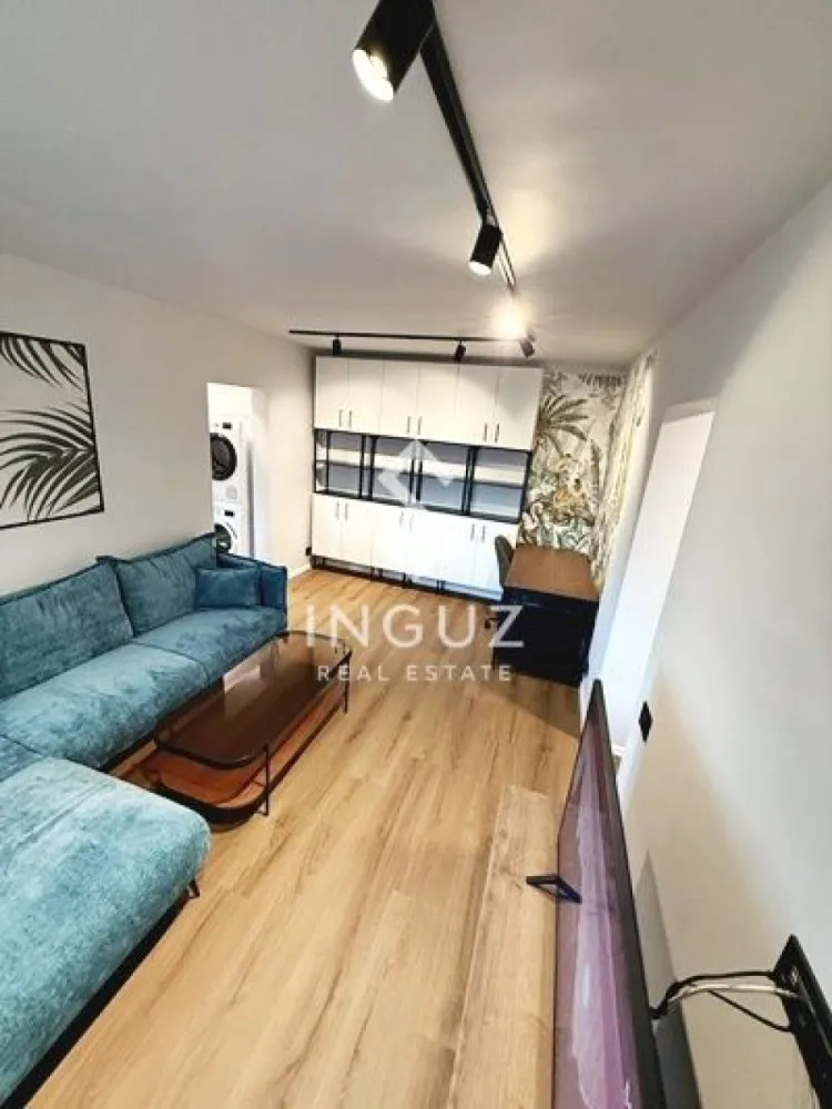 Apartament de închiriat | 2 camere | Modern & Complet Renovat | Ștefan - Apartament de închiriat | 2 camere | Modern & Complet Renovat | Ștefan cel Mare
Preț: 700 € / lună (negociabil)

Zonă & acces:
1 minut de stația de tramvai Lizeanu
~7 minute de metrou Obor
Acces rapid către zone centrale
Aproape de magazine, supermarketuri și facilități zilnice

Condiții:
1 lună garanție
Contract pe termen lung

Contact:
Inguz Real Estate
+40 774 017 567 (WhatsApp)
+40 724 922 092
info.inguzrealestate.com