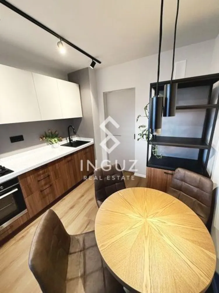 Apartament de închiriat | 2 camere | Modern & Complet Renovat | Ștefan - Apartament de închiriat | 2 camere | Modern & Complet Renovat | Ștefan cel Mare
Preț: 700 € / lună (negociabil)

Zonă & acces:
1 minut de stația de tramvai Lizeanu
~7 minute de metrou Obor
Acces rapid către zone centrale
Aproape de magazine, supermarketuri și facilități zilnice

Condiții:
1 lună garanție
Contract pe termen lung

Contact:
Inguz Real Estate
+40 774 017 567 (WhatsApp)
+40 724 922 092
info.inguzrealestate.com