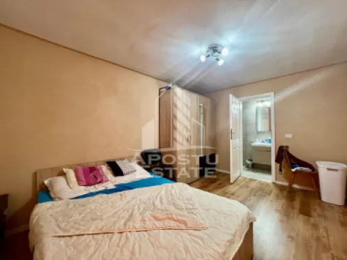 Jumatate de duplex de vanzare cu 6 camere in Mosnita Noua, Timisoara