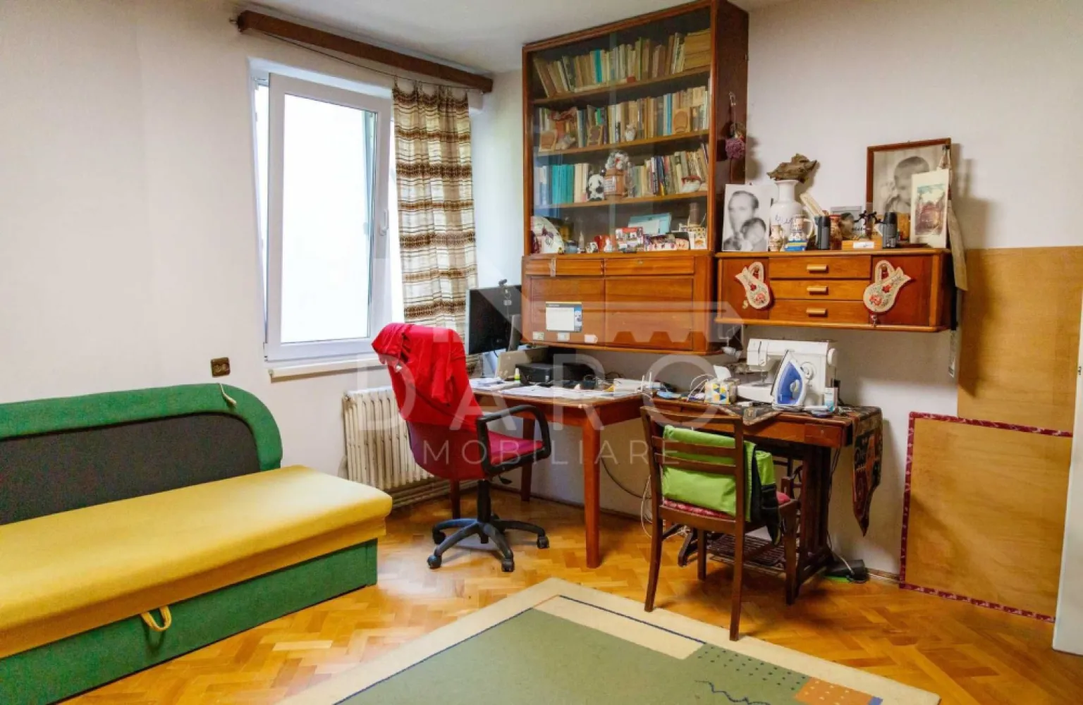 Apartament cu 3 camere in zona Cornisa, 7 Noiembrie , pe Romanu Vivo