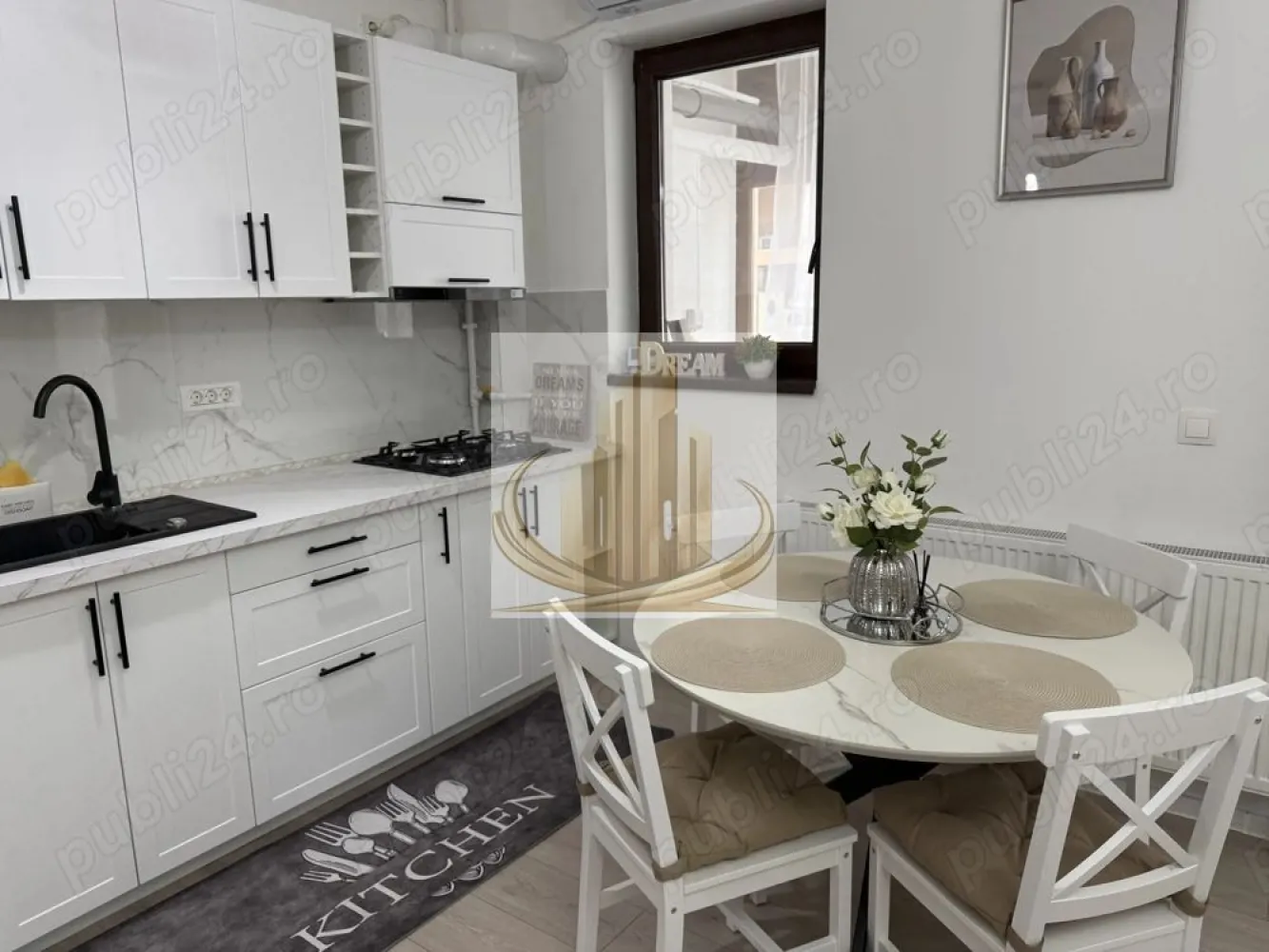 Grand Mobilis Imobiliare – apartament elegant, complet nou - Grand Mobilis Imobiliare vă propune spre închiriere un apartament deosebit cu 2 camere, situat într-o zonă liniștită și accesibilă – zona Esso Girocului. Apartamentul are o suprafață de 53 mp și este complet mobilat și utilat, fiind la prima închiriere – totul este nou, realizat cu atenție la detalii și finisaje moderne de înaltă calitate. ✨ Compartimentare modernă: • Living spațios cu bucătărie open space • Dormitor confortabil • Baie elegantă, dotată cu cadă • Design interior modern, cu finisaje premium 🏡 Avantaje: • Apartament de lux, ideal pentru un stil de viață confortabil • Mobilier și electrocasnice noi • Zonă liniștită, aproape de oraș 📍 Localizare excelentă: • În apropiere de Profi • Stație de autobuz la câțiva pași • Restaurante și cafenele în zonă: Simplu Bistro, Luna Caffe 💶 Preț: 420€ / lună Acest apartament este alegerea perfectă pentru cei care își doresc confort, liniște și acces rapid către oraș. 📞 Pentru mai multe detalii sau programarea unei vizionări, nu ezitați să ne contactați! Grand Mobilis Imobiliare – alegerea potrivită pentru tine. ID intern CP3031601
