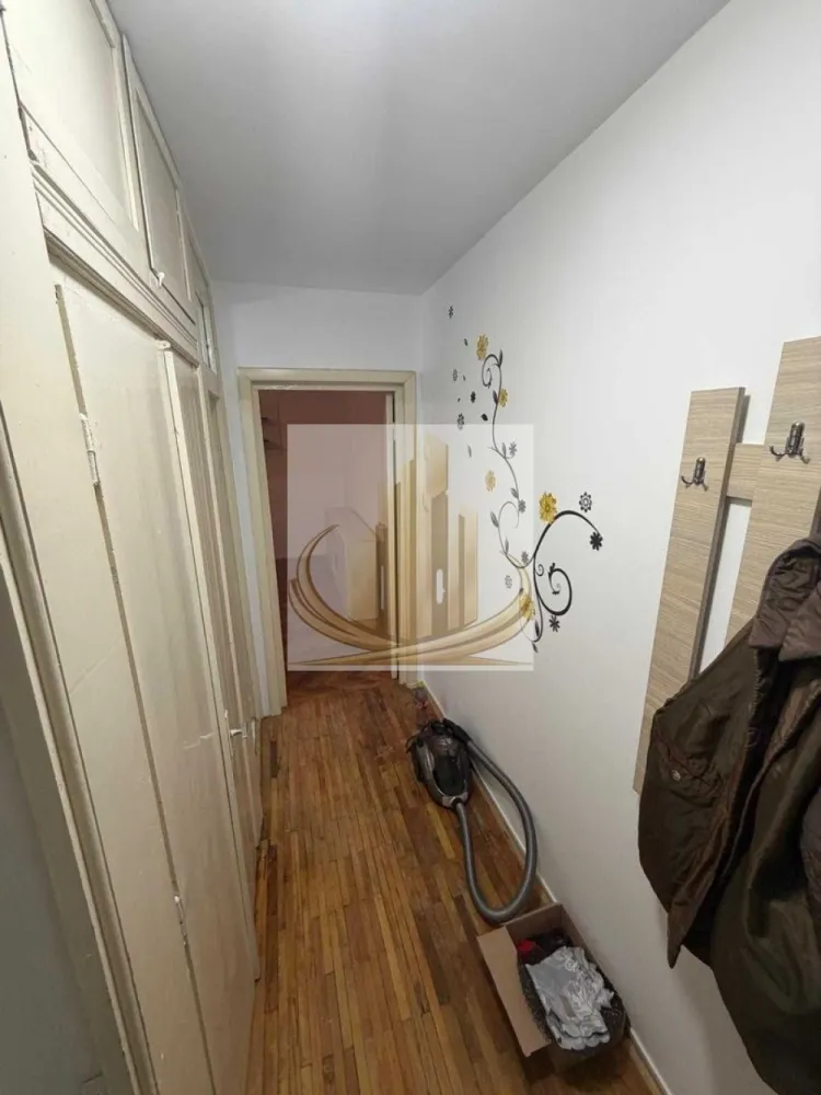 🏡Grand Mobilis va propune spre închiriere un ap 37mp -zona Lidia - 🏡 Grand Mobilis Imobiliare vă propune spre închiriere un apartament decomandat, 37 mp – zona Girocului / Lidia

Grand Mobilis Imobiliare vă oferă spre închiriere un apartament cochet, decomandat, cu o suprafață utilă de 37 mp, situat la etajul 1 din 4, într-un imobil bine întreținut, amplasat în zona Girocului – Lidia, o locație foarte bine poziționată și accesibilă.

Locuința este ideală atât pentru un cuplu, cât și pentru studenți sau medici rezidenți, datorită proximității față de Complexul Studențesc și Spitalul Județean.

✨ Caracteristici:
✔ Suprafață utilă: 37 mp
✔ Compartimentare decomandată
✔ Apartament cochet și eficient organizat
✔ Etaj 1/4 – acces facil
✔ Imobil îngrijit

📍 Avantaje locație:
✔ Aproape de Complexul Studențesc
✔ Acces rapid către Spitalul Județean
✔ Mijloace de transport în comun în apropiere
✔ Magazine și alte facilități la îndemână

💰 Preț: 1400 RON / lună (negociabil)