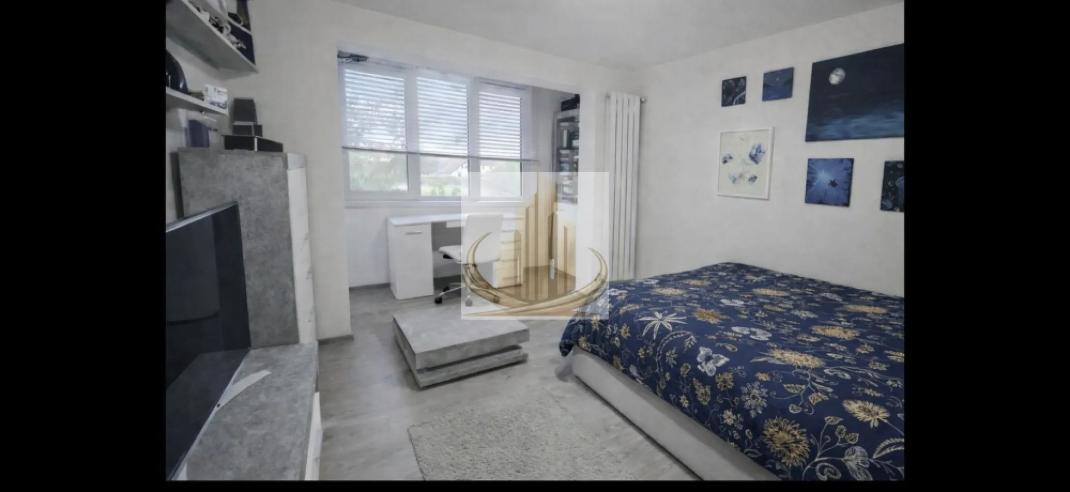 Duplex Spațios, 135mp | 4 Camere | | Zonă Kaufland | Dumbravita - Grand Mobilis Imobiliare vă propune spre vânzare un duplex spațios și bine compartimentat, ideal pentru o familie care își dorește confort, funcționalitate și o locație excelentă.

Proprietatea impresionează prin suprafața generoasă și organizarea eficientă a spațiului, oferind un ambient luminos și primitor, perfect pentru viața de zi cu zi.

📍 Localizare avantajoasă:
Imobilul este situat într-o zonă foarte căutată din Dumbrăvița, în apropierea Kaufland, având în proximitate numeroase facilități: magazine, farmacii, McDonald’s, restaurante, cafenele, sală de sport și alte puncte de interes. În același timp, beneficiază de acces rapid către Timișoara și zona Iulius Town.

📐 Date tehnice:

Suprafață utilă: 135 mp
An construcție: 2007
Preț: 267.000 €

🏠 Compartimentare:

3 dormitoare spațioase
3 băi
Living generos
Bucătărie separată
Dressing mare
Dressing mic

✨ Avantaje:

Compartimentare inteligentă, ideală pentru familie
Spații luminoase și bine organizate
Zonă liniștită, cu acces facil la toate facilitățile urbane
Poziționare excelentă, aproape de puncte de interes majore

💛 De ce să alegi această proprietate?
Pentru spațiul generos, compartimentarea practică și amplasarea într-o zonă premium, unde ai totul la îndemână. Este locul perfect pentru a construi un cămin confortabil și echilibrat.

📞 Pentru mai multe detalii sau pentru programarea unei vizionări, echipa Grand Mobilis Imobiliare vă stă cu drag la dispoziție!
ID Intern: CP3032001