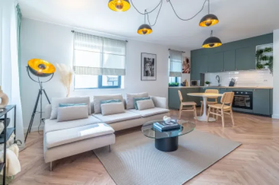 VÂNDUT! Apartament amenajat complet.