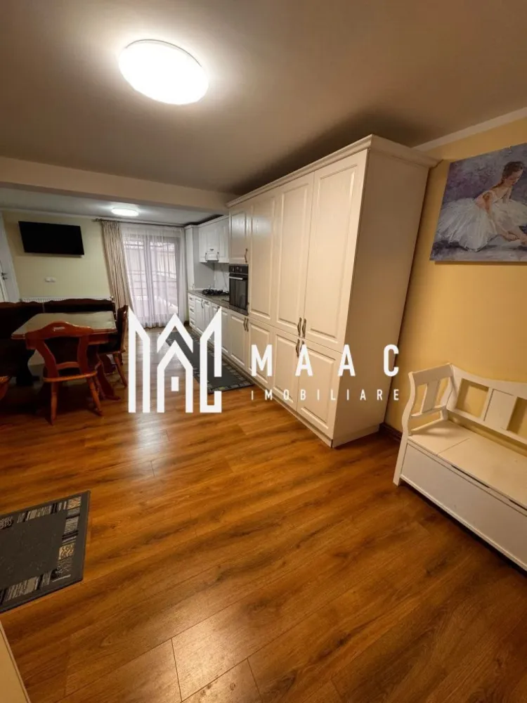 Apartament 3 camere | 88 MPU | Hipodrom II - MAAC Imobiliare vă propune spre închiriere un apartament de 88 MP situat la casă, ideal pentru persoanele care își doresc confort, intimitate și liniște.

Locuința se remarcă prin spațiile generoase și compartimentarea practică, fiind potrivită atât pentru cupluri, cât și pentru familii.

Compartimentare:
 •3 camere spațioase
 •living cu bucătărie open-space
 •baie
 •terasă generoasă, ideală pentru relaxare

Dotări și avantaje:
 •complet mobilat și utilat
 •pregătit pentru mutare imediată
 •lumină naturală
 •ambient plăcut și primitor
 •compartimentare eficientă

Conditii de inchiriere:
 • se percepe garantie in cuantumul unei chirii lunre
 •nu se accepta animale de companie

Pentru mai multe detalii sau pentru programarea unei vizionări, vă rugăm să ne contactați și să menționați ID: CP3023551