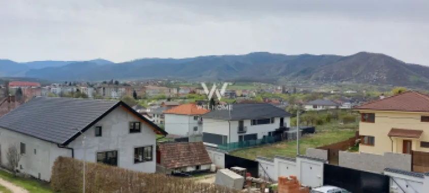 Casa solara si spatioasa, curte 700 mp - Cisnadie - Sibiu