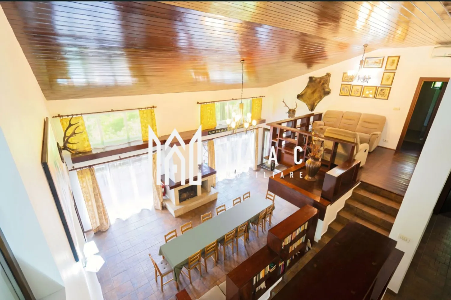 Pensiune turistică 5★ de vânzare în Băile Olănești | Proprietate premium - MAAC IMOBILIARE vă propune spre vânzare o proprietate deosebită, situată în stațiunea Băile Olănești, una dintre cele mai apreciate destinații turistice din România, renumită pentru aerul curat și izvoarele sale minerale.
Această vilă turistică clasificată la standard de 5★ reprezintă alegerea ideală atât pentru o afacere profitabilă în domeniul turismului, cât și pentru o casă de vacanță exclusivistă sau locuință permanentă, fiind situată la doar aproximativ 35 de minute de Râmnicu Vâlcea.
Proprietatea este amplasată pe un teren generos de 850 mp, având o suprafață construită de 200 mp și o arie desfășurată de 300 mp, fiind compartimentată eficient pentru confort și funcționalitate.
Compartimentare și dotări:
6 camere spațioase, amenajate modern
Living generos, ideal pentru relaxare
Bucătărie complet echipată
Terasă exterioară cu grătar
Zonă de șezlonguri pentru relaxare
Facilități premium:
Piscină exterioară
Saună
Jacuzzi
Șemineu tip centrală în living
Confort și utilități:
Centrală pe lemne
Centrală electrică
Toate utilitățile disponibile
Proprietatea este perfect adaptată pentru a funcționa imediat ca pensiune turistică la cheie, beneficiind deja de clasificare oficială, dar oferă în același timp intimitatea și confortul unei locuințe private într-un cadru natural deosebit.
Datorită poziționării excelente și facilităților de top, această vilă reprezintă o investiție sigură și profitabilă, într-o zonă cu cerere turistică ridicată pe tot parcursul anului.
Pentru mai multe detalii și programări la vizionare, echipa MAAC IMOBILIARE vă stă la dispoziție!
CP3029231