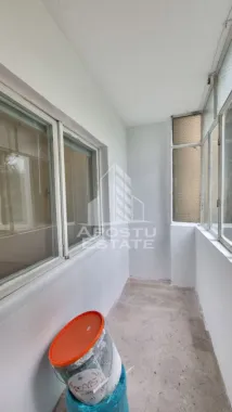Apartament cu 3 camere, 2 bai, 2 balcoane, zona Calea Aradului