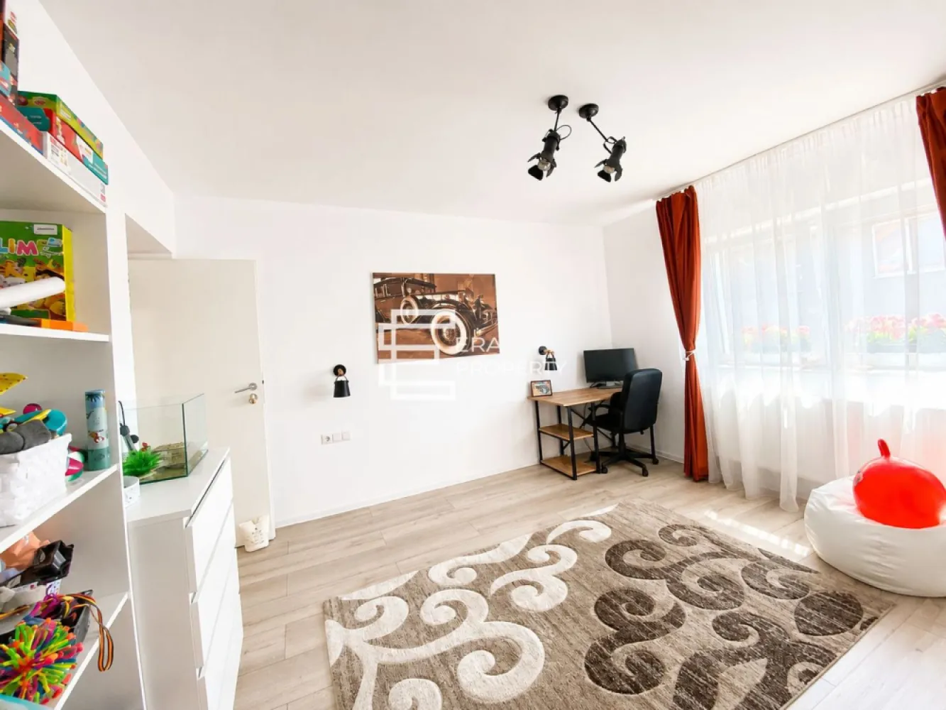 Casă individuală 4 dormitoare | Teren 475 mp | Panouri fotovoltaice| Sura Mare