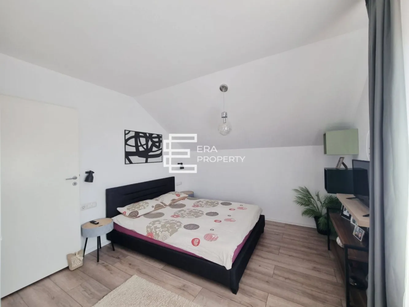 Casă individuală 4 dormitoare | Teren 475 mp | Panouri fotovoltaice| Sura Mare