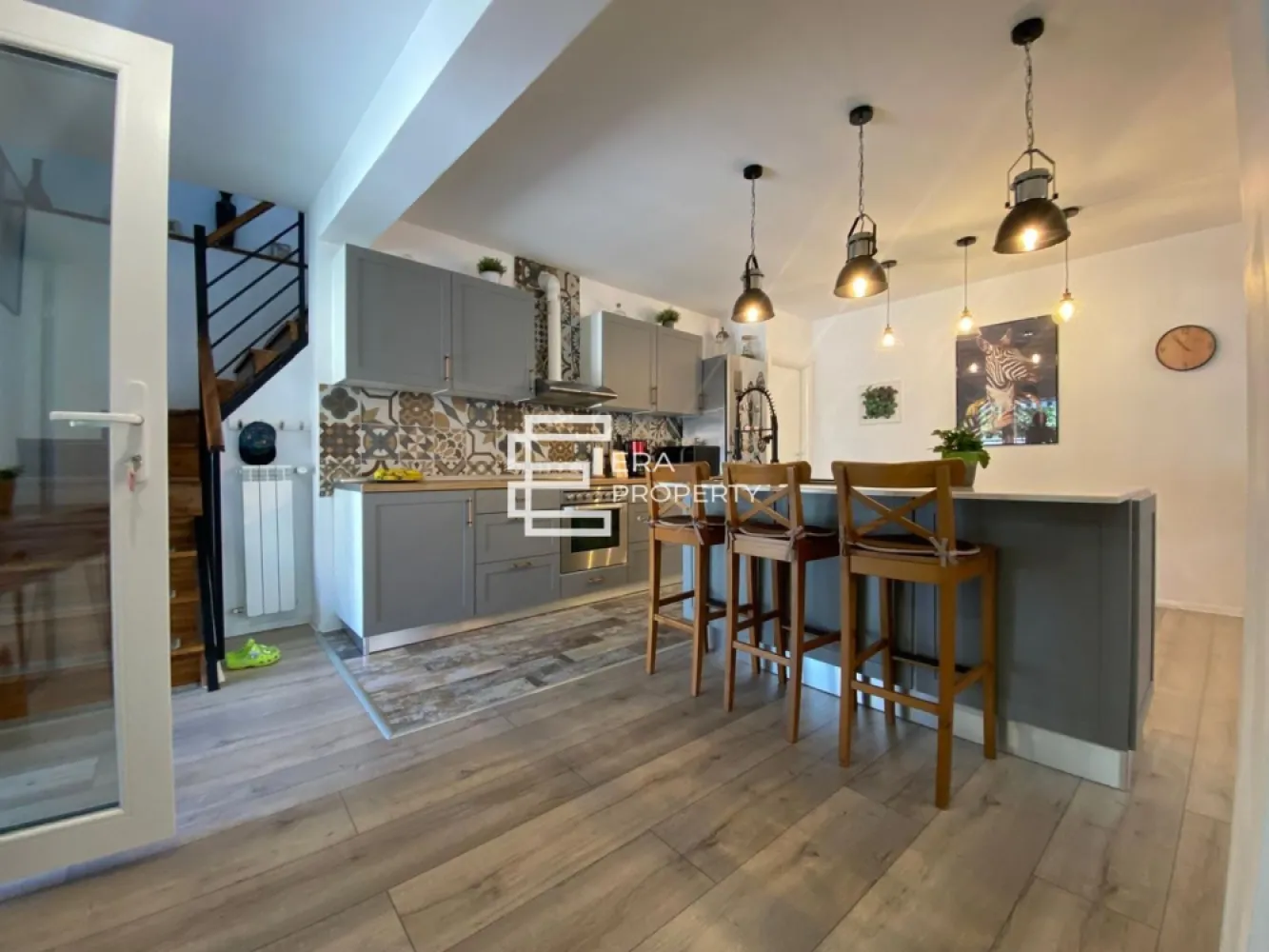 Casă individuală 4 dormitoare | Teren 475 mp | Panouri fotovoltaice| Sura Mare