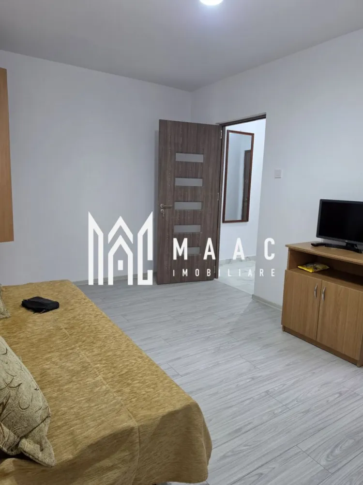 Garsoniera | Zona Centrala | Etaj 1 | 28 mpu| - Garsonieră confort 1, în zona ultracentrală – locație excelentă pentru locuit sau investiție

MAAc Imobiliare vă propune spre vânzare o garsonieră confort 1, amplasată în zona ultracentrală a orașului, o proprietate ce îmbină avantajele unei locații premium cu accesul facil la toate facilitățile urbane. Este alegerea ideală atât pentru locuință proprie, cât și pentru investiție, datorită cererii ridicate pentru închirieri în această zonă.

Avantajele proprietății:

Poziționare ultracentrală, cu acces rapid către principalele puncte de interes ale orașului;
Compartimentare confort 1, practică și bine organizată, ce oferă un spațiu funcțional și luminos;
În imediata apropiere se află școli, grădinițe, instituții publice și zone comerciale;
Piața agroalimentară, supermarketurile, farmaciile și alte servicii esențiale sunt la doar câteva minute de mers pe jos;
Stațiile mijloacelor de transport în comun sunt situate în apropierea imobilului, asigurând conexiuni rapide către orice zonă a orașului.

Datorită amplasării excelente și a compartimentării eficiente, această garsonieră reprezintă o oportunitate foarte bună atât pentru cei care își doresc o locuință în centrul orașului, cât și pentru investitorii interesați de un randament atractiv prin închiriere.

Pentru mai multe informații sau pentru programarea unei vizionări, vă rugăm să comunicați ID-ul proprietății: 3170422.

MAAc Imobiliare – Alegem împreună proprietatea potrivită pentru tine.