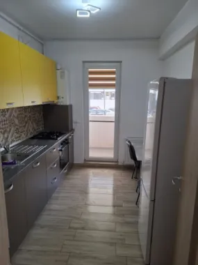 BRASADAS inchiriaza ap 2 cam PARTER zona Metalurgiei.